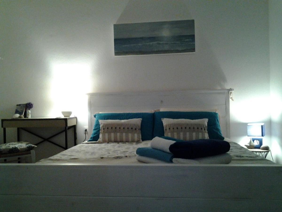 Frina Di Mari B&B Сан-Теодоро Екстер'єр фото