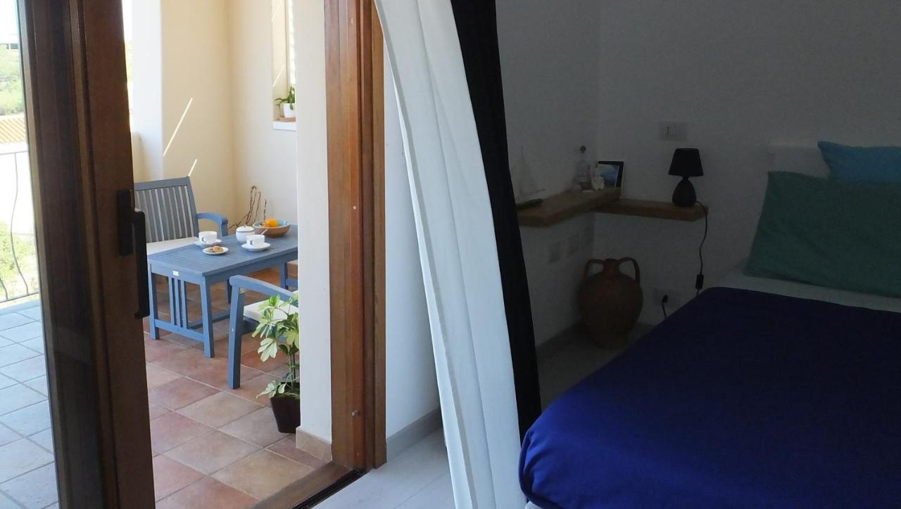 Frina Di Mari B&B Сан-Теодоро Екстер'єр фото