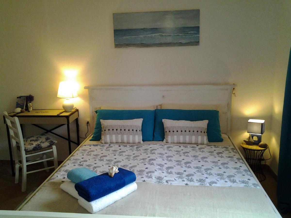 Frina Di Mari B&B Сан-Теодоро Екстер'єр фото